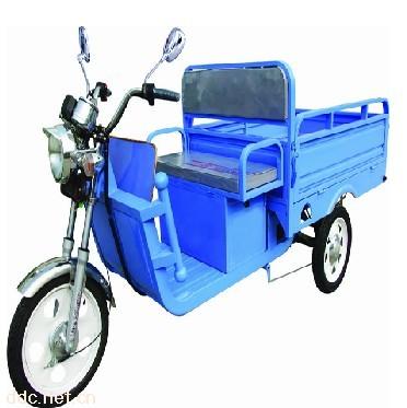 四球弯梁太子电动三轮车