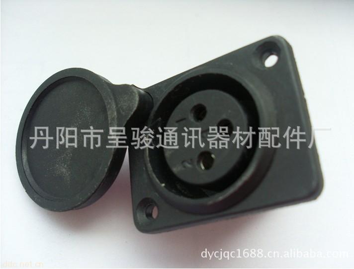 厂家直销优质锂电池三孔防水插座