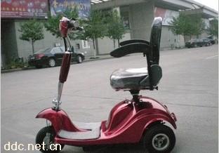 老人三轮单人电动代步车