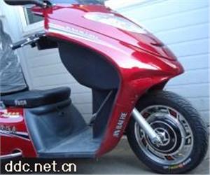 金佰荷前驱电动三轮车