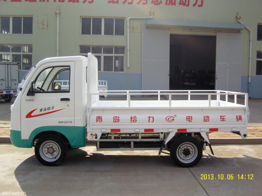 高护栏的电动货车