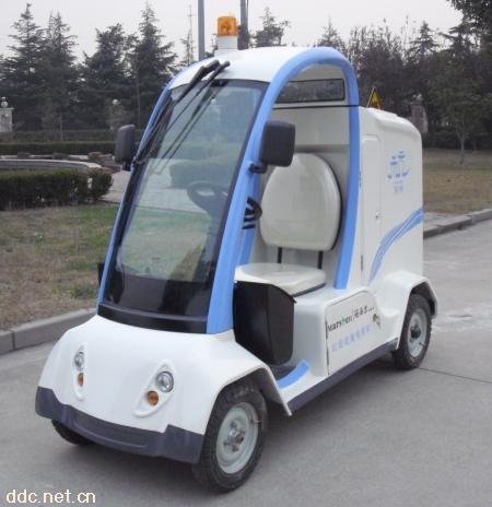 小型电动环卫车