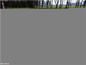 全封闭老年代步车