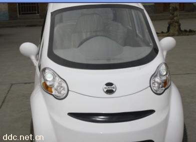 舜泰E60电动轿车