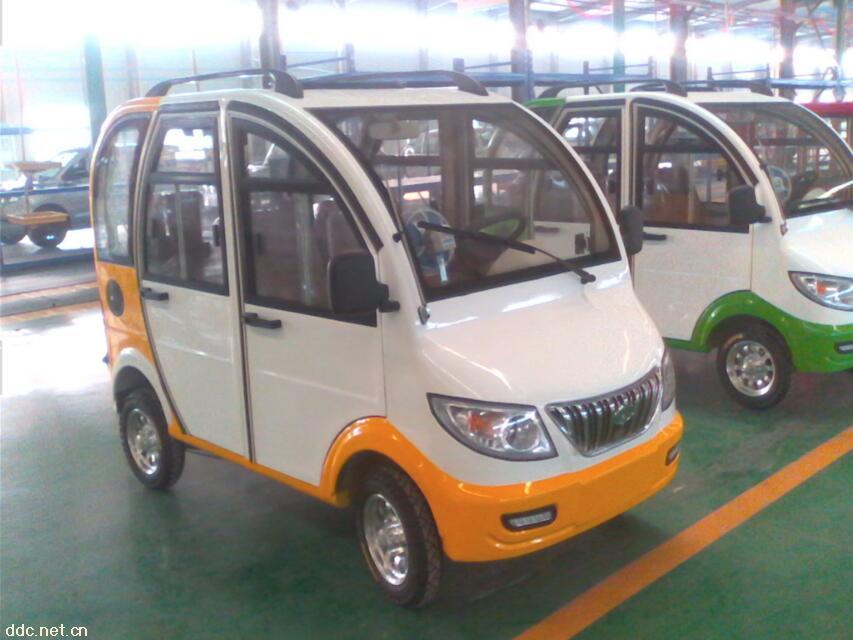 飞马款老年休闲电动四轮代步车