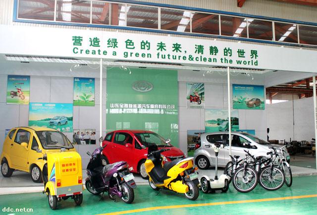 宝雅电动汽车