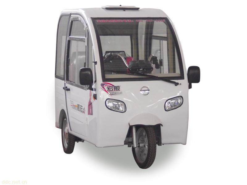 全封闭电动三轮车