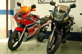 雅马哈TZM150摩托车跑车