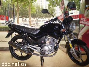 雅马哈天剑YBR125摩托车