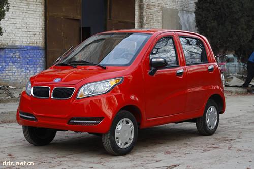 宝马款电动汽车