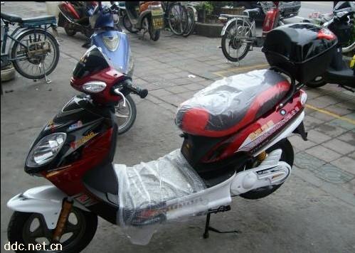 上海溢洋雄鹰豪华电动摩托车