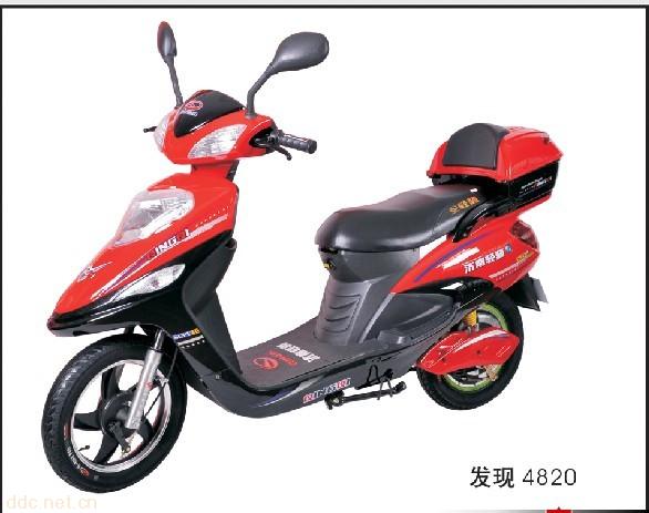 济南轻骑红色款发现电动自行车