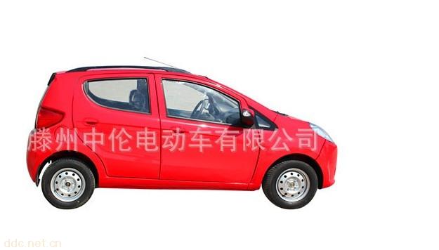 伦达红色家用电动汽车