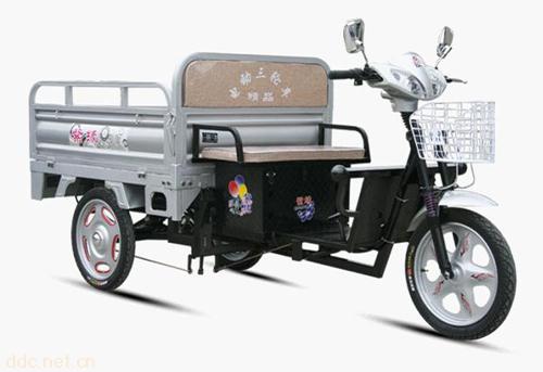 海南时进电动三轮车
