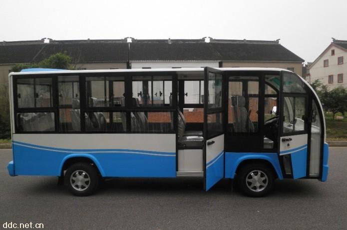 11座封闭式观光车