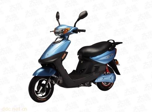 大运巧格蓝色豪华电动摩托车