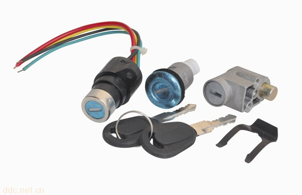 简易款车灯三套锁