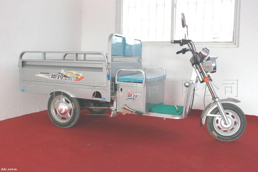 徐州仲玛银色款载货电动三轮车