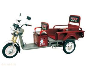 五羊载客可折叠电动三轮车