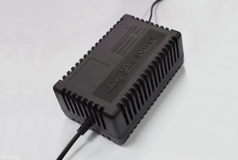 灵盾铅酸电动车充电器