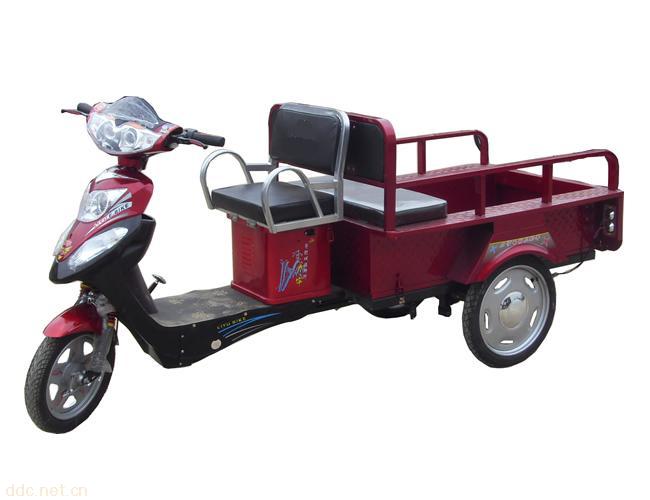电动货运三轮车