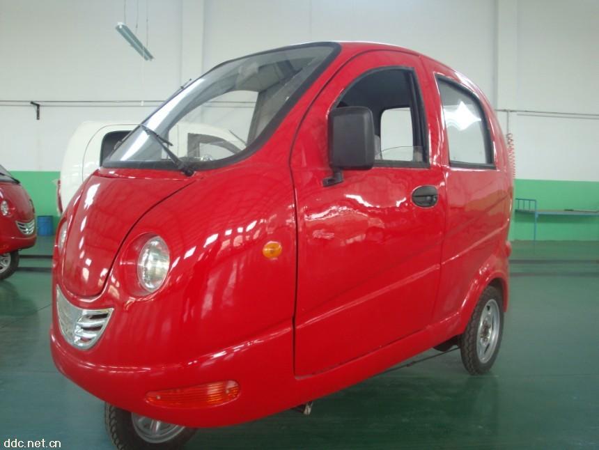 全封闭电动客运三轮车