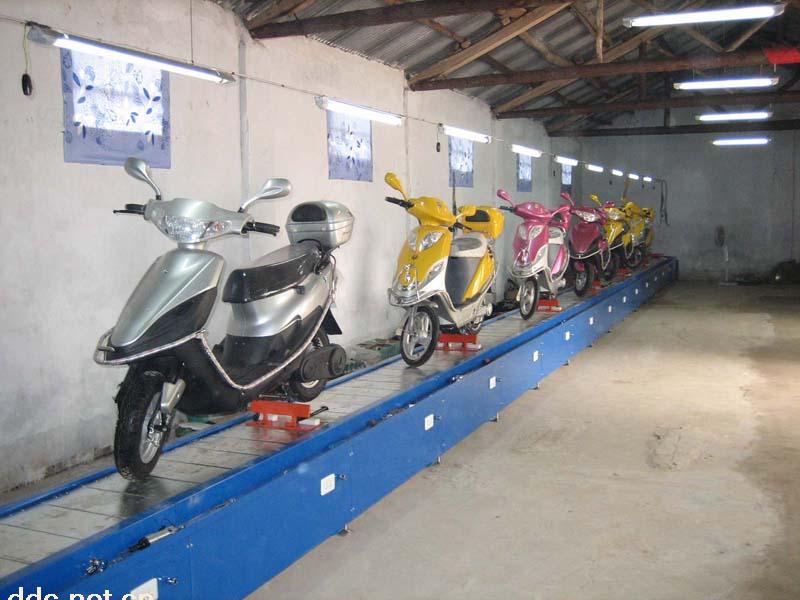 振兴牌电动车生产流水线